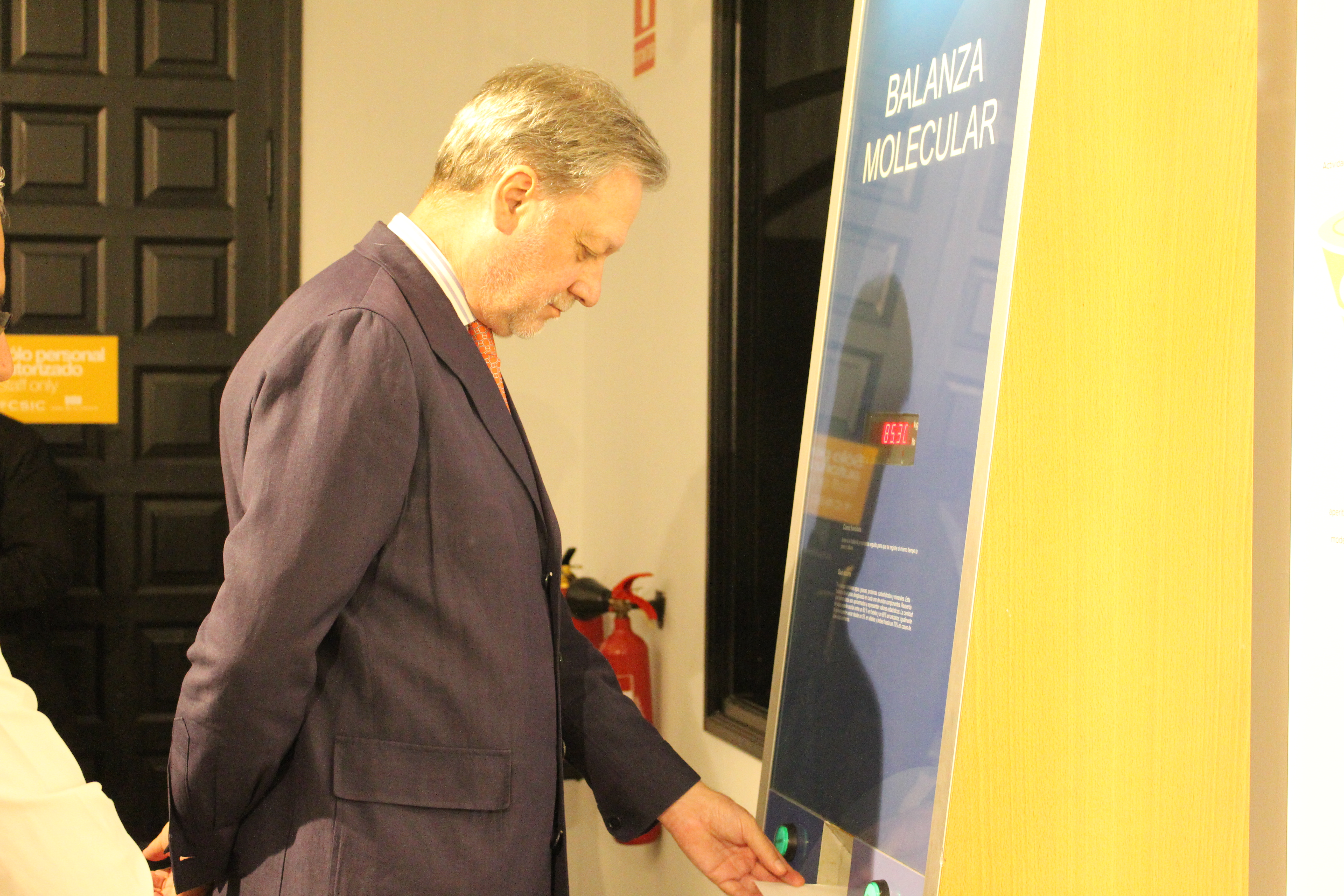 La balanza molecular te dirá cuánta agua, grasa y masa muscular te compone.